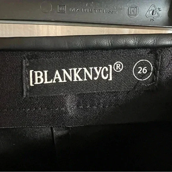 Blank NYC Faux Leather Pull On Black Leggings Size 26 - Picture 7 of 9